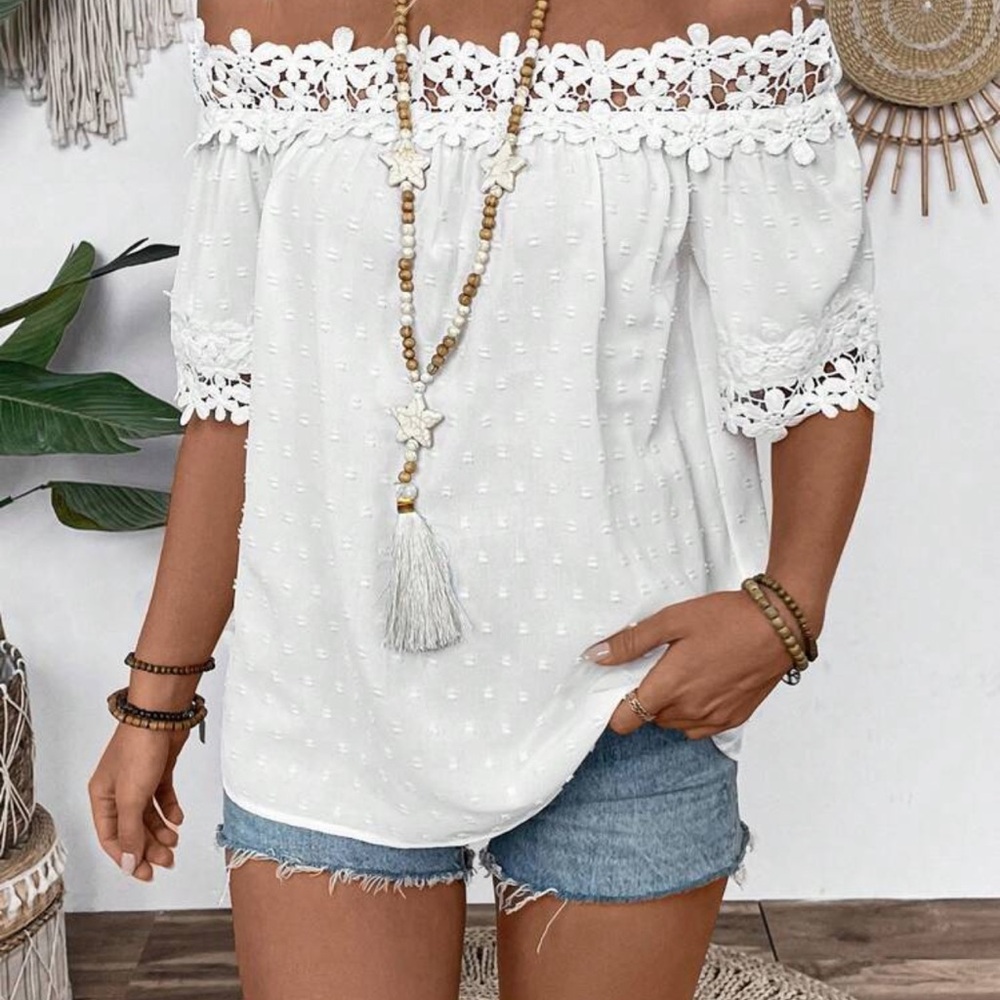 New Elegant White Off-Shoulder Lace Top - Picture 2 of 5